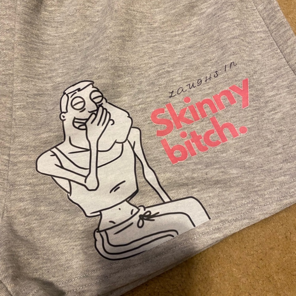 STAN SMITH- LAUGHS IN SKINNY B*TCH- sweatshorts - Picture 2 of 5